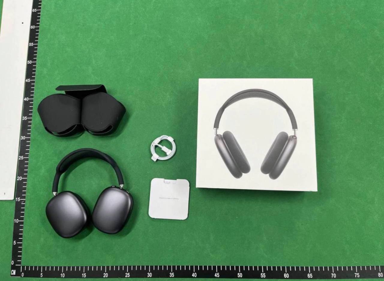 Apple headphones full range TOP -3