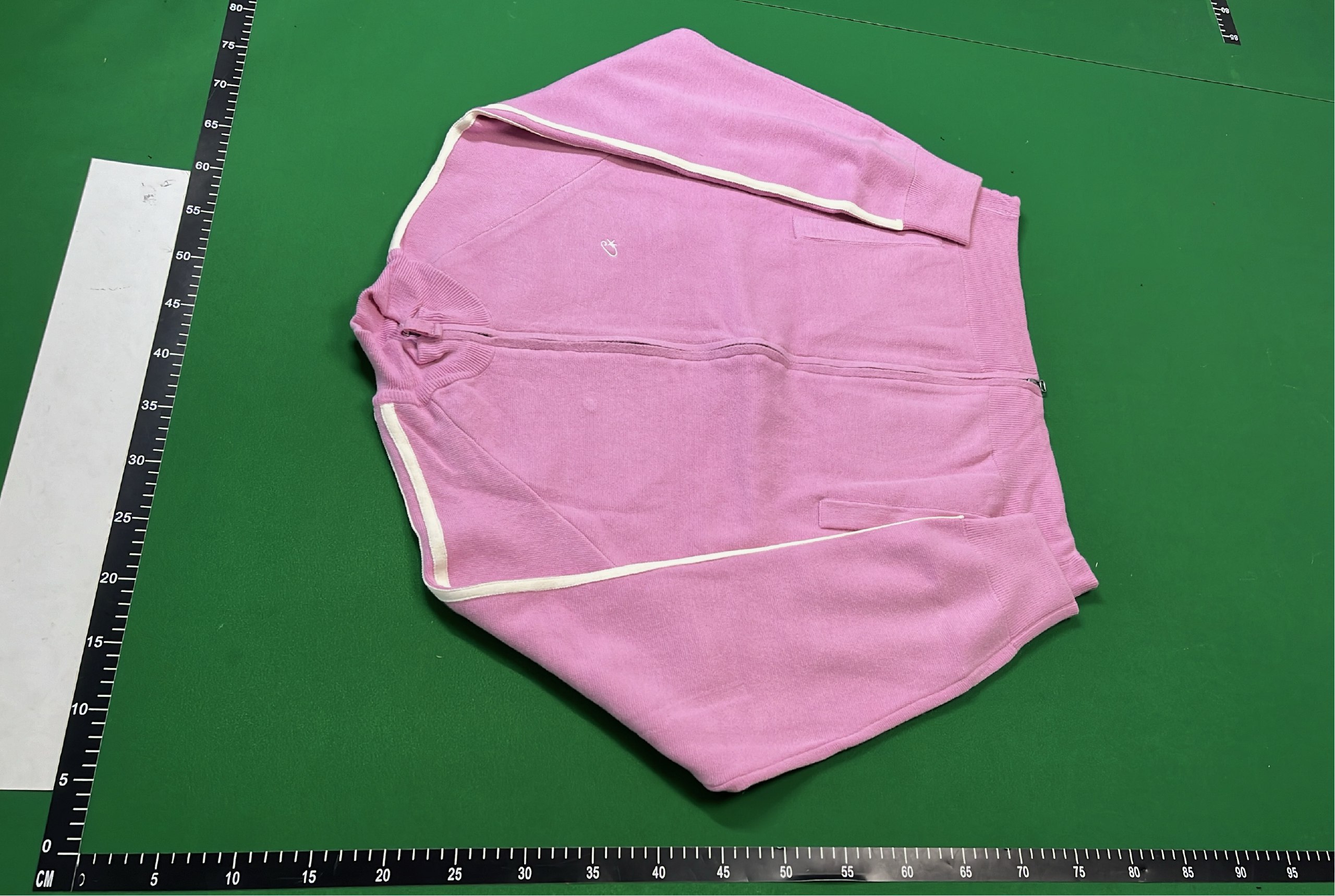  Lacoste Zip-Up Sweater with Logo Embroidery -4
