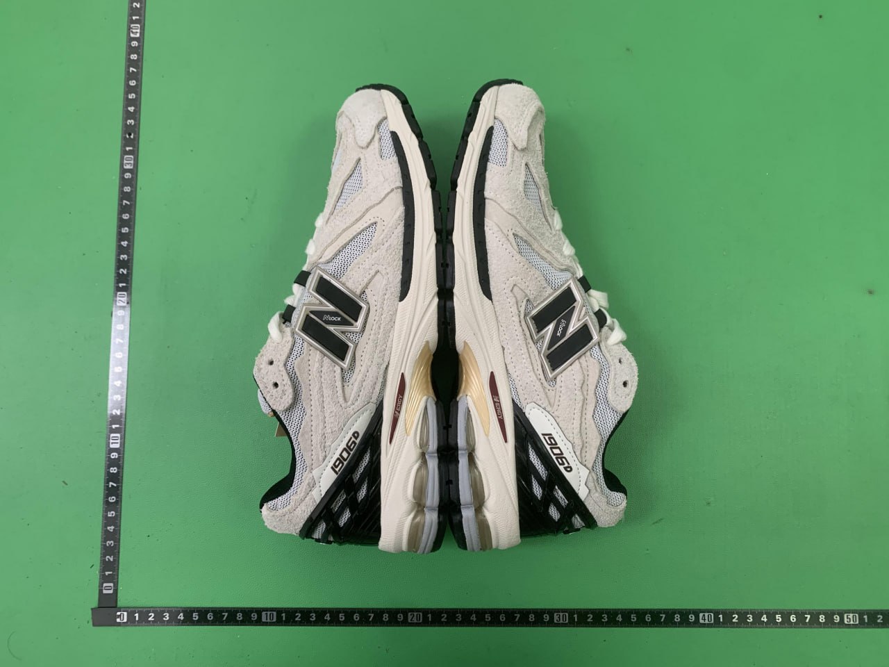 New Balance 19O6D -2