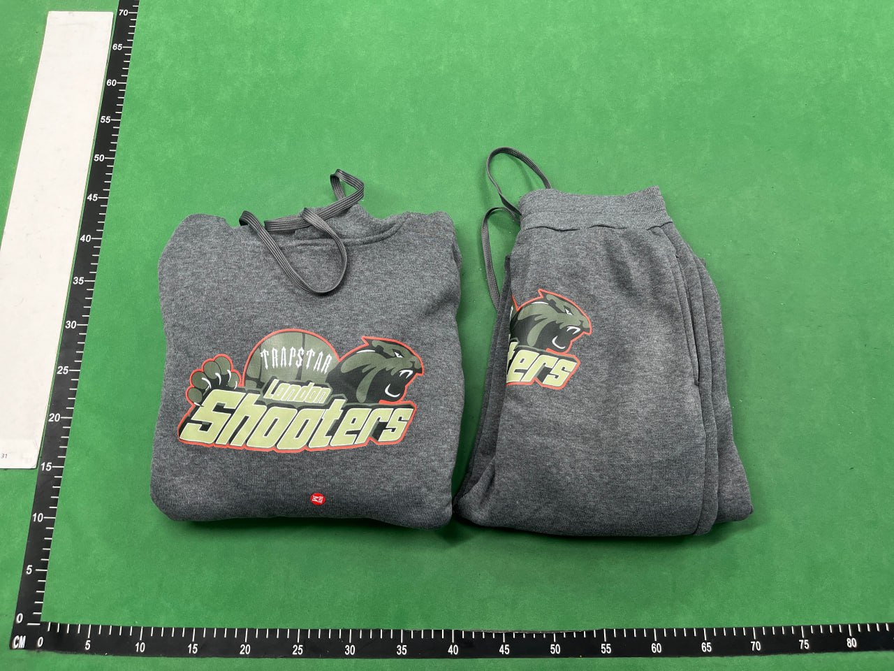  Snaked Hoodie and Joggers Set 39 styles -2