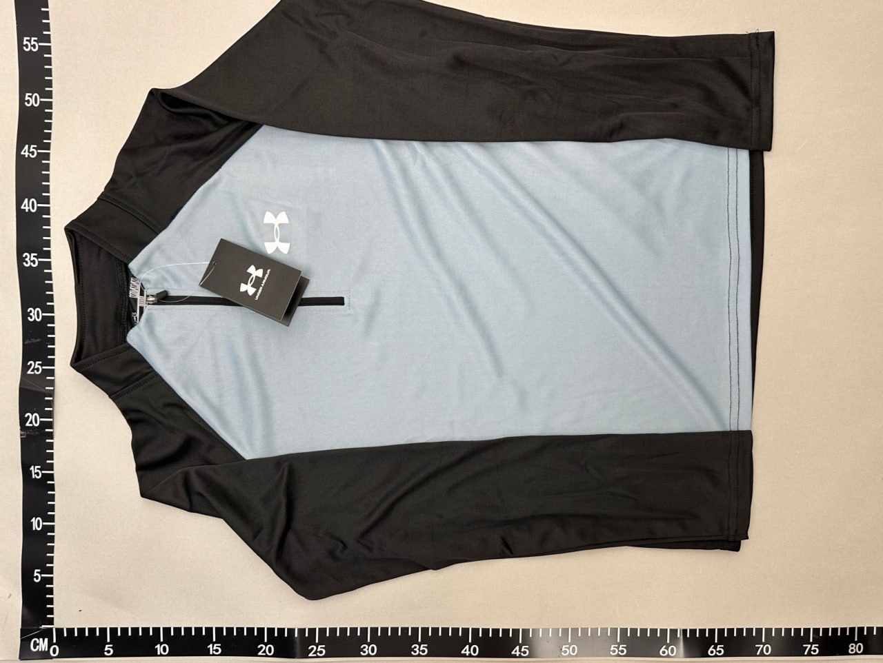   Under Armour Long Tee -3