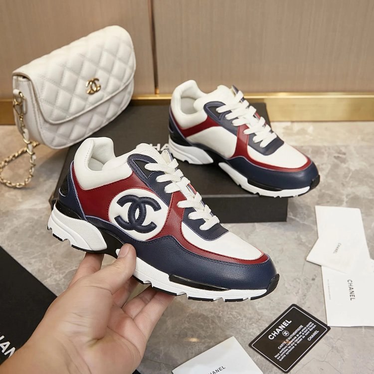 Chanel's new casual shoes -2