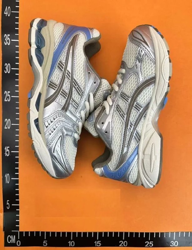 ASICS -3