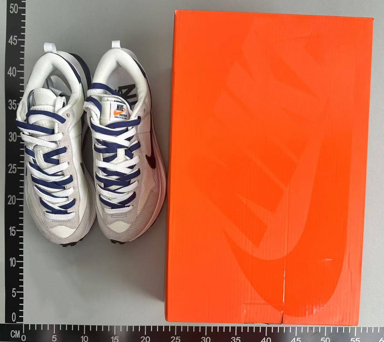 NIKE SACAI -3