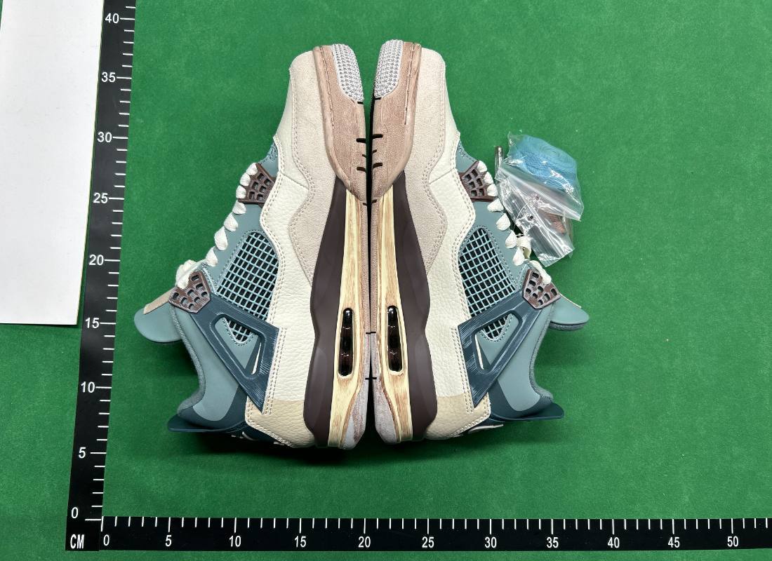 Air Jordan 4 (40 CP) -3