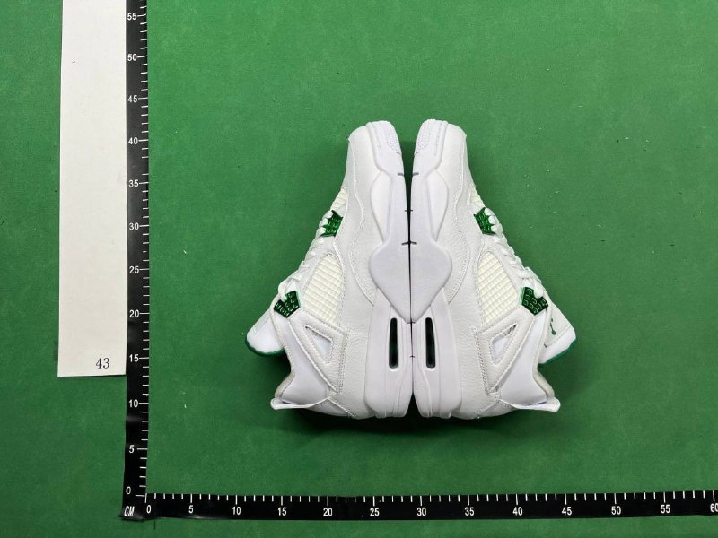 Air Jordan 4 (40 CP) -2