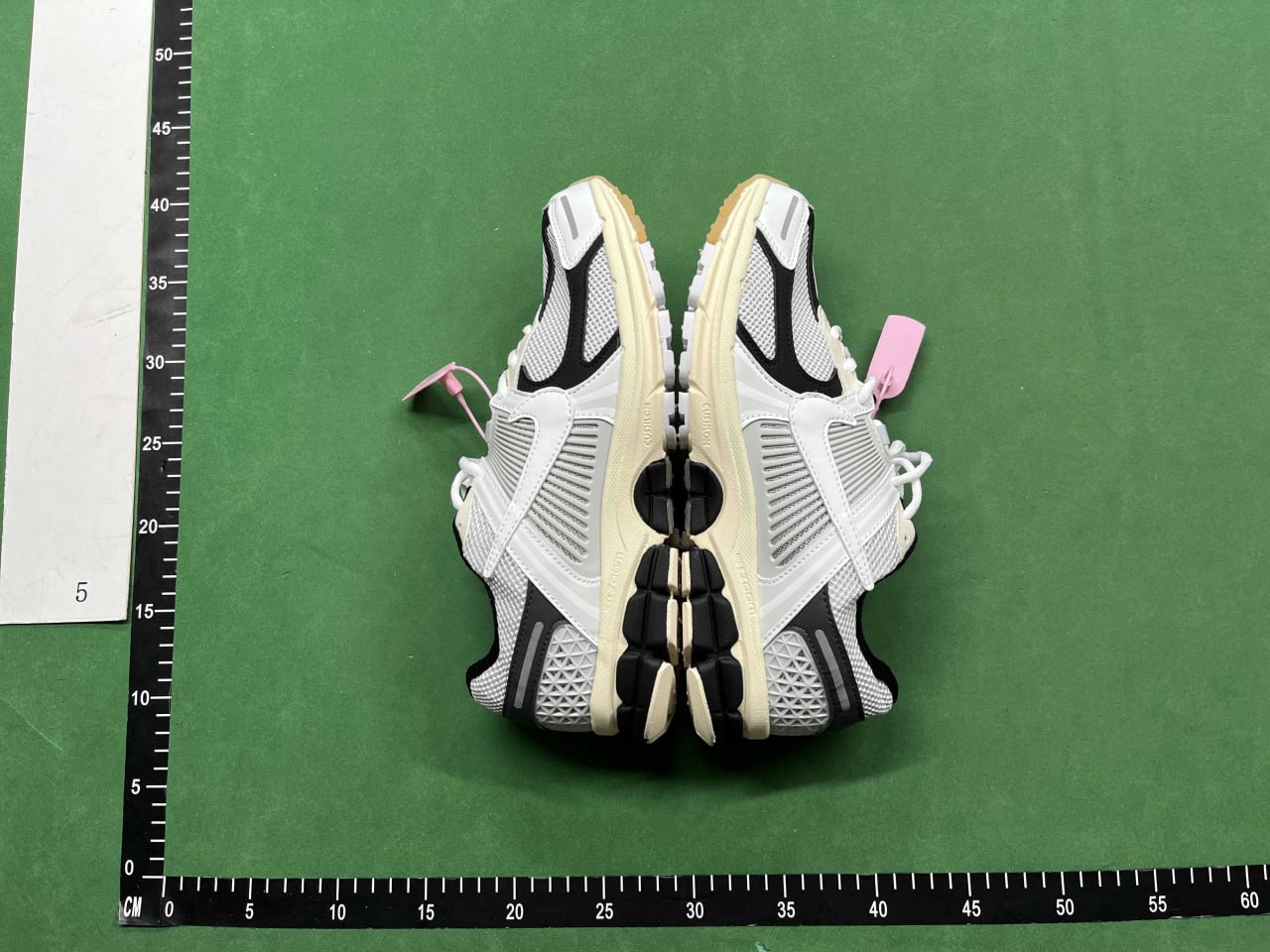 NIKE  AlR Z00M Vomero 5 collection -3