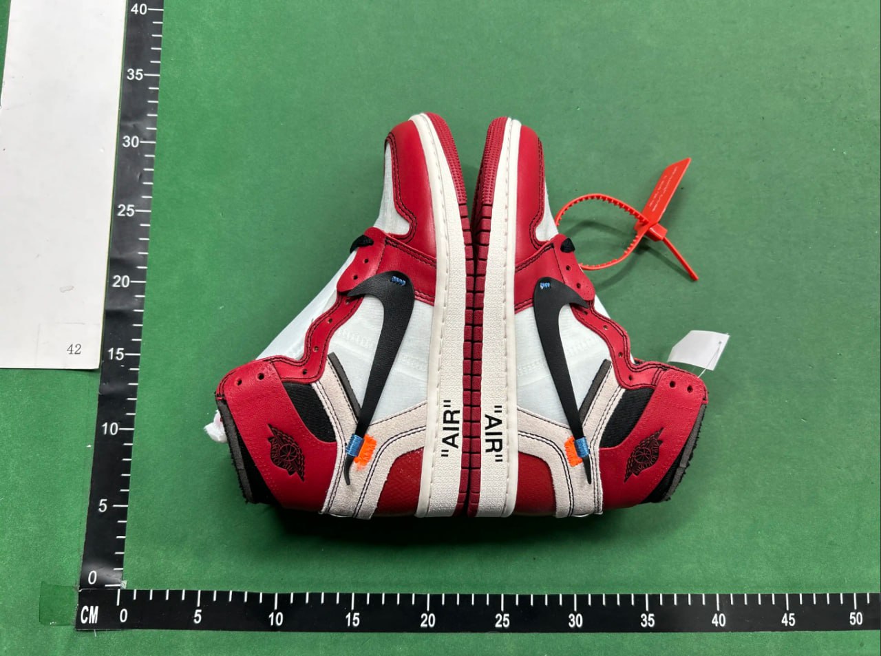 OFF WHITE x Jordan Air Jordan 1 -4