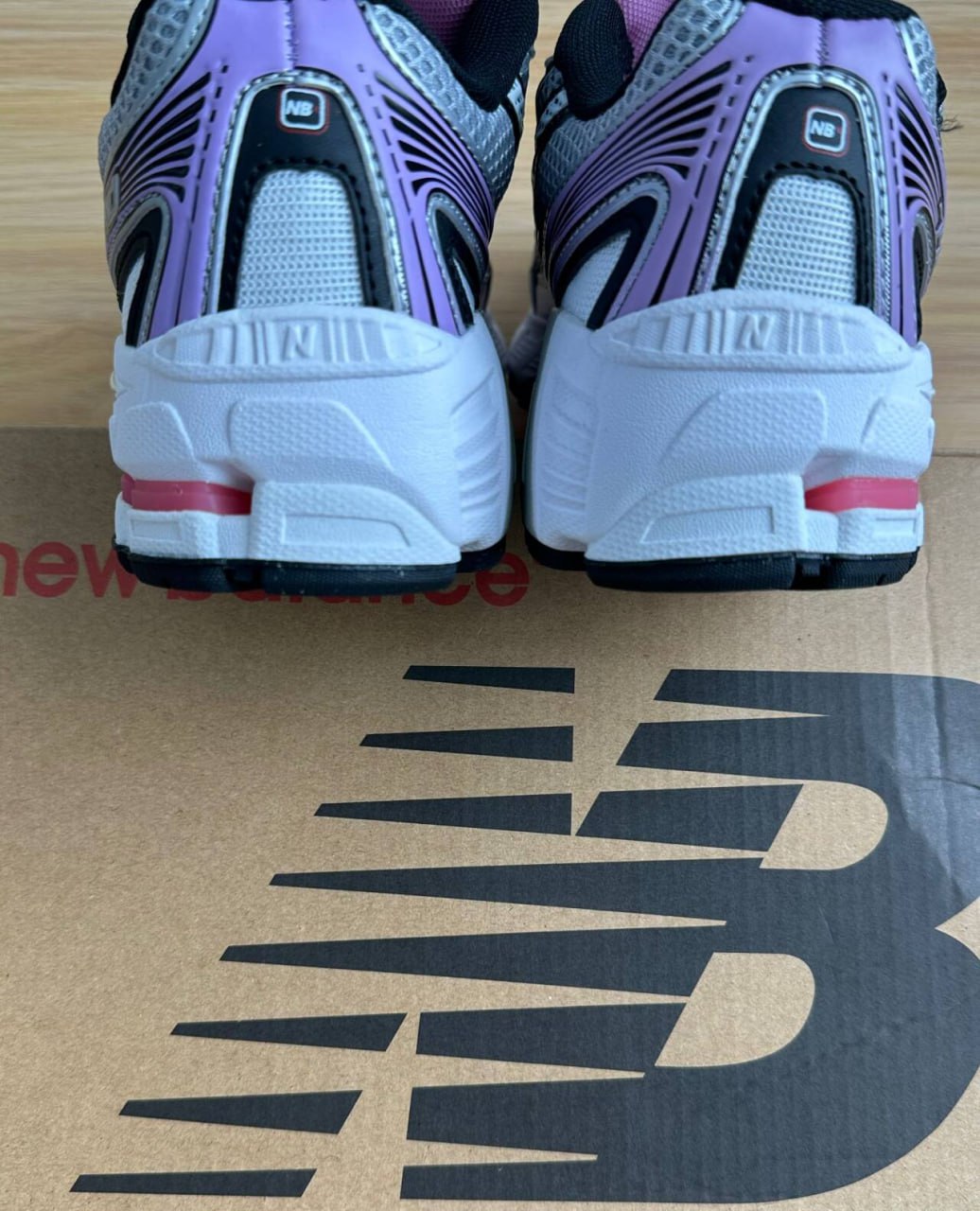   New Balance 740 -4