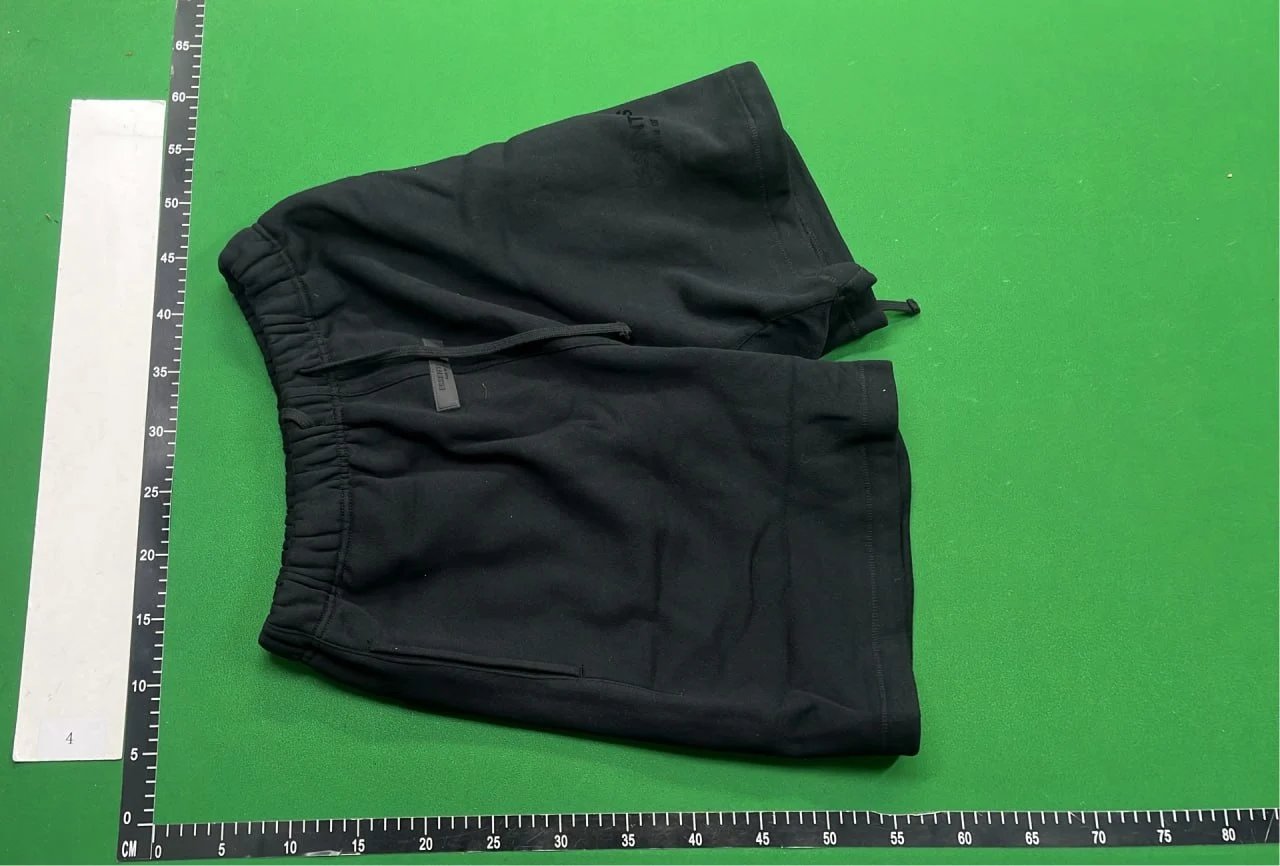 ESSENTIALS shorts  -2