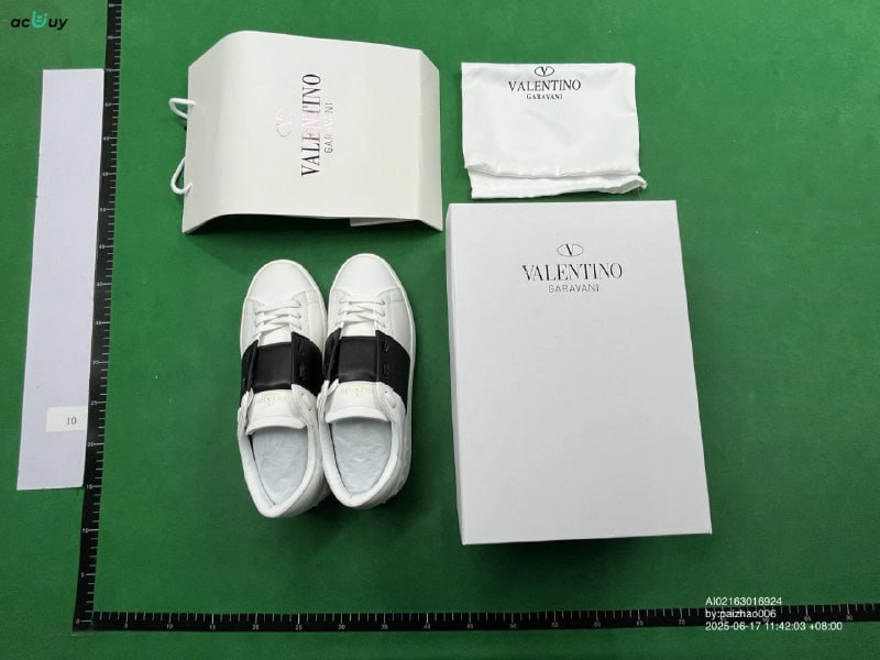 Valentino shoe VLTN -3