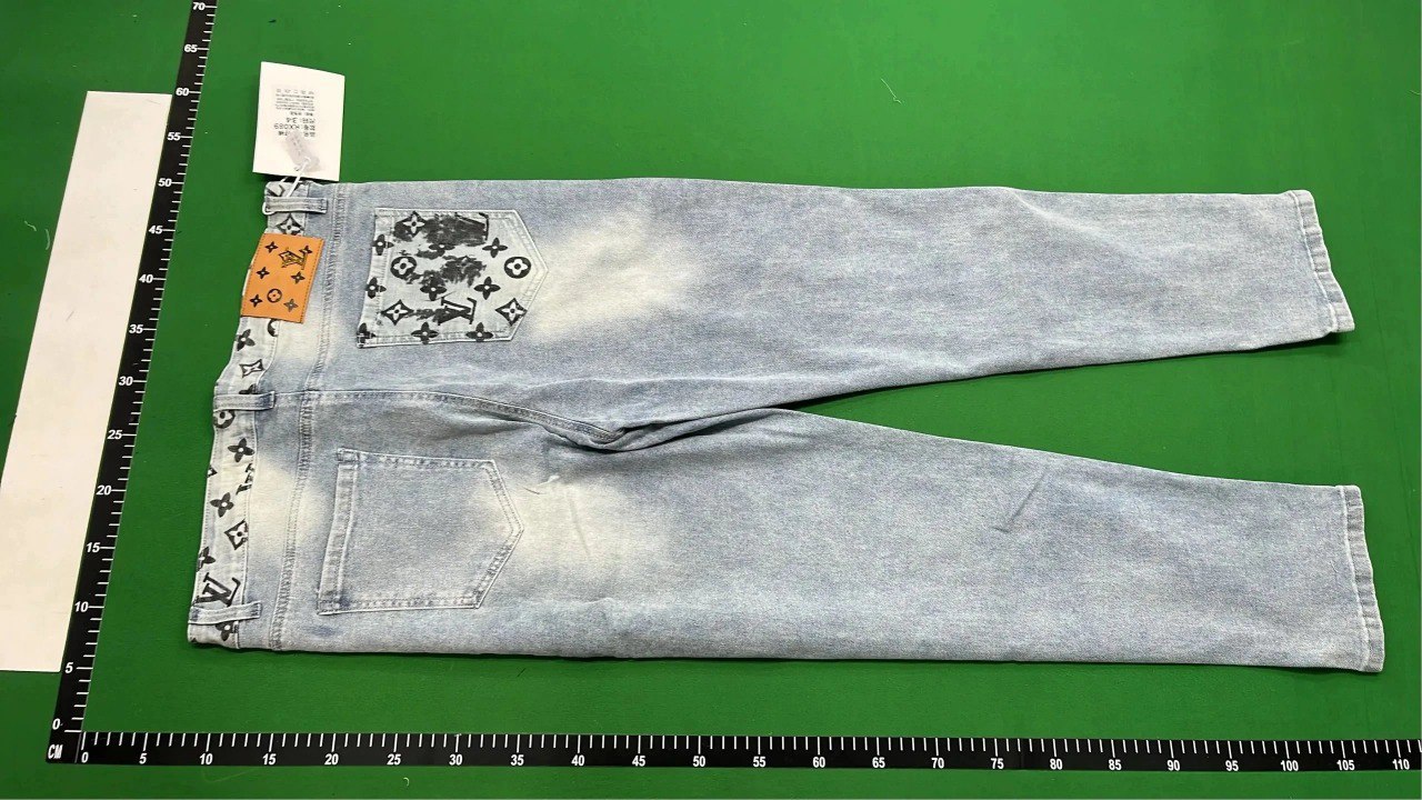 LV Jeans -3