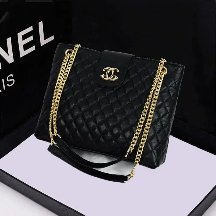 Chanel Boy Bag Fashion Bag [6 