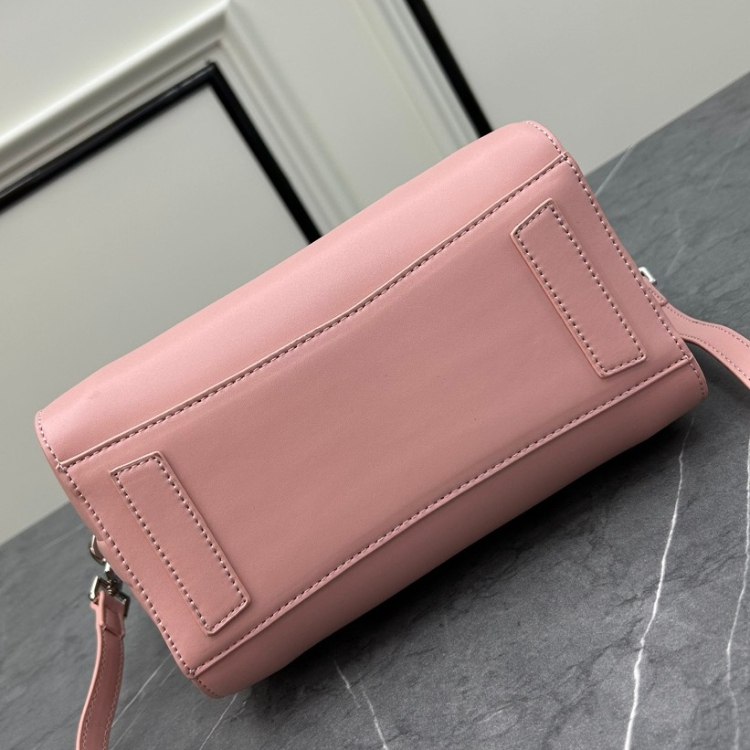 Givenchy new vintage-style large capacity crossbody bag -4