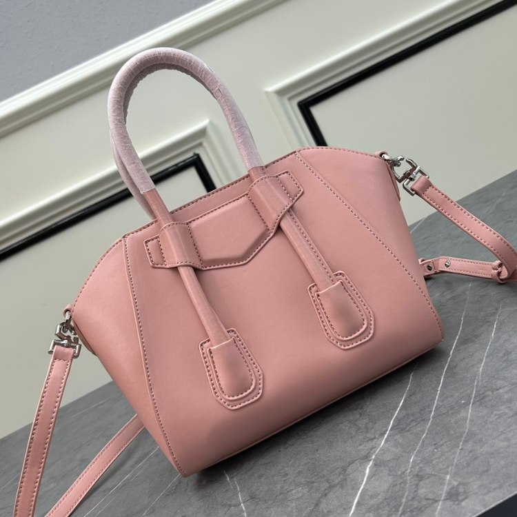Givenchy new vintage-style large capacity crossbody bag -2