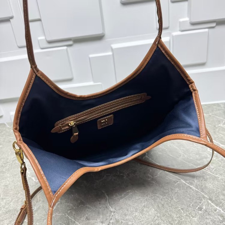 Miu Miu large capacity canvas crossbody bag -4