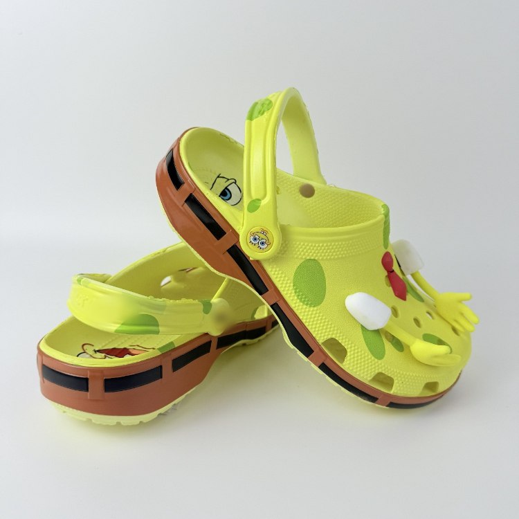 Crocs parent-child perforated beach sandals -3
