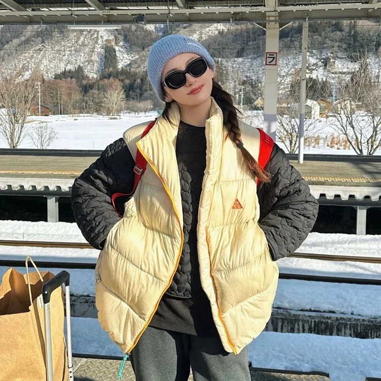  ACG color-blocked cotton vest
