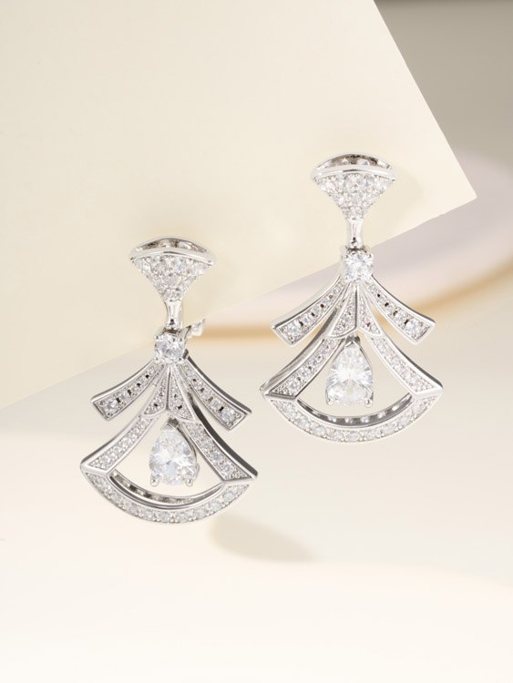 Bulgari diamond mini skirt water drop jewelry show earrings -4