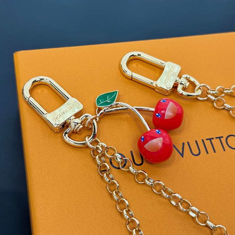 Louis Vuitton LV cherry letter bag chain bag decoration -4