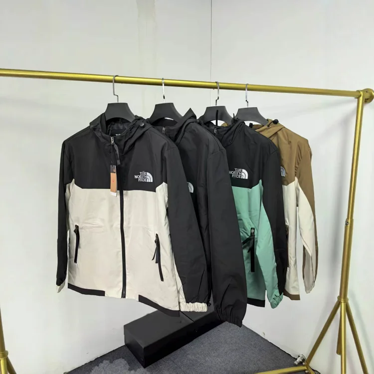 THE NORTH FACE Color-Blocked O