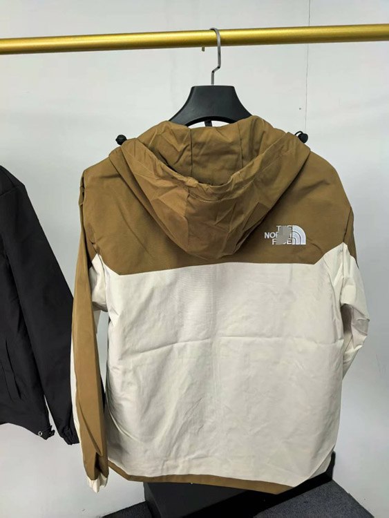 THE NORTH FACE Color-Blocked Outdoor Windproof Hooded Jacke -4