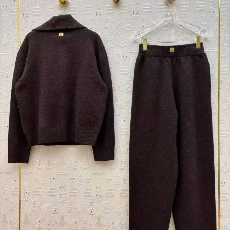Schiaparelli new lapel half-zip knitted suit -2