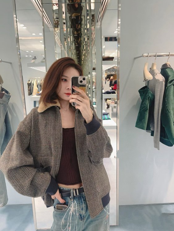  Miu Miu new vintage-style wool suit with embroidered lapel jacket -4