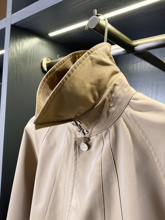Burberry new square-neck workwear-style jacket -3