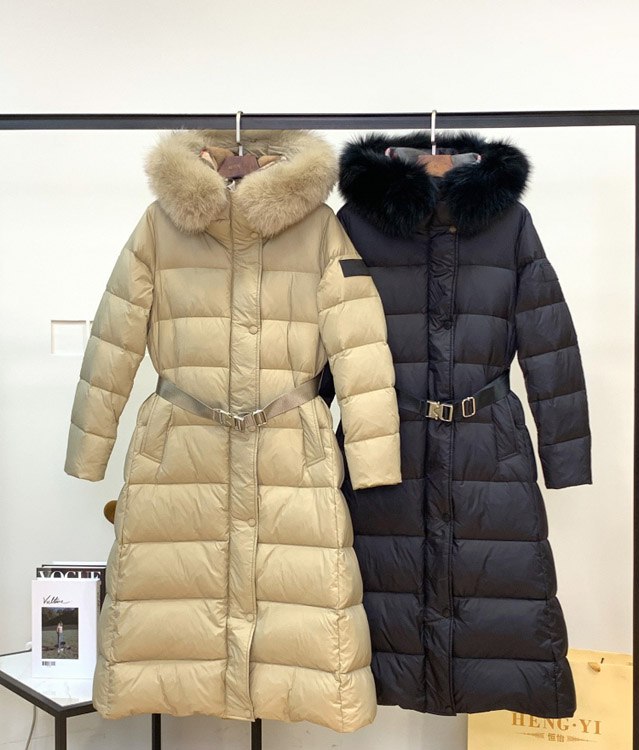 Burberry new long-length, fitted down jacket with fur-trimmed hood -4