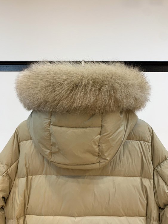 Burberry new long-length, fitted down jacket with fur-trimmed hood -3