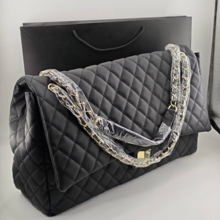 Chanel quilted caviar leather large capacity chain shoulder bag -2