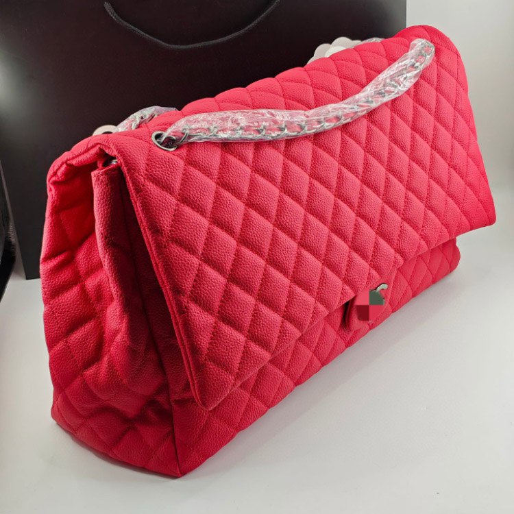 Chanel quilted caviar leather large capacity chain shoulder bag -4