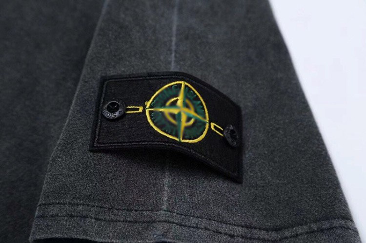 Stone Island washed and distressed short-sleeved loose-fitting vintage casual T-shirt -3