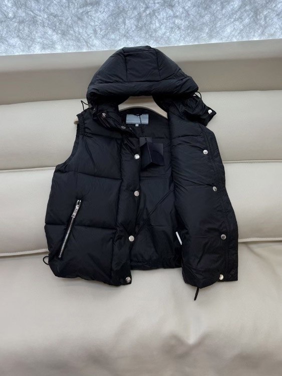  Prada new hooded multi-pocket down vest -3
