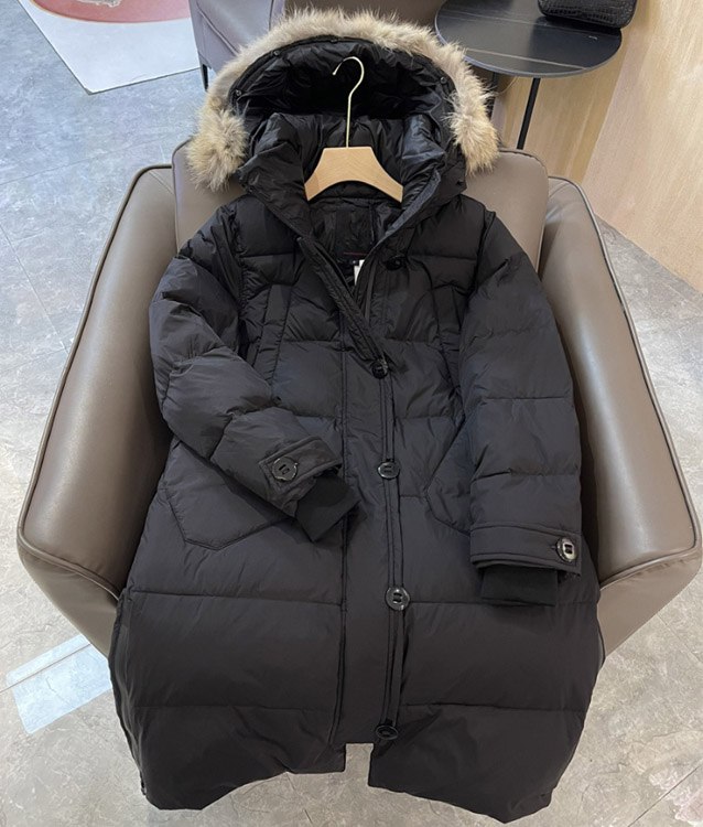  Thick and warm long down jacket with goose embroidery badge and hood -2