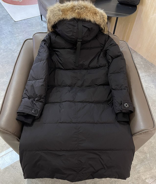  Thick and warm long down jacket with goose embroidery badge and hood -3