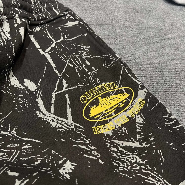 Corteiz All-over Print Hoodie Sweatshirt and Sweatpants Set -4