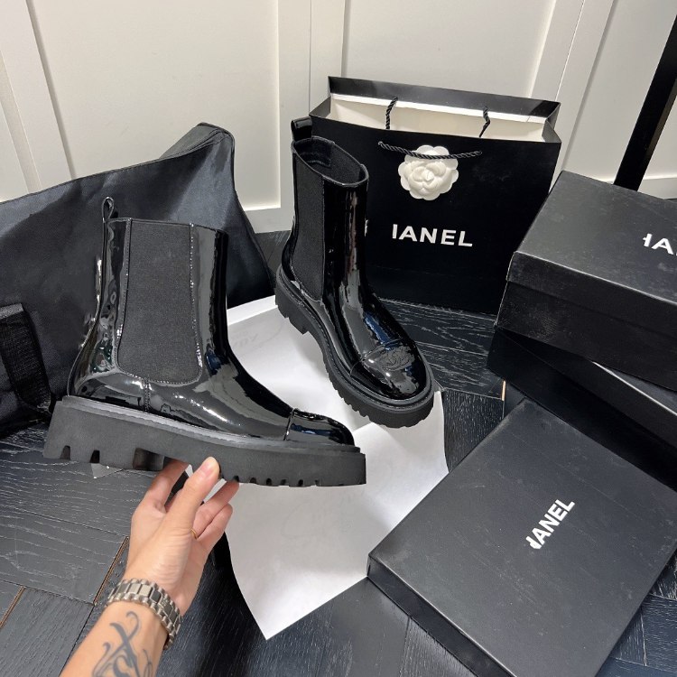 Chanel's new Chelsea ankle and knee-high boots -3
