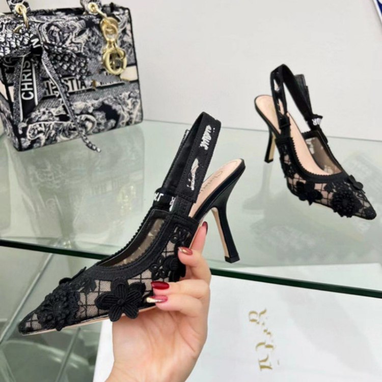  Dior embroidered flat shoes with bow and lace cutouts -3