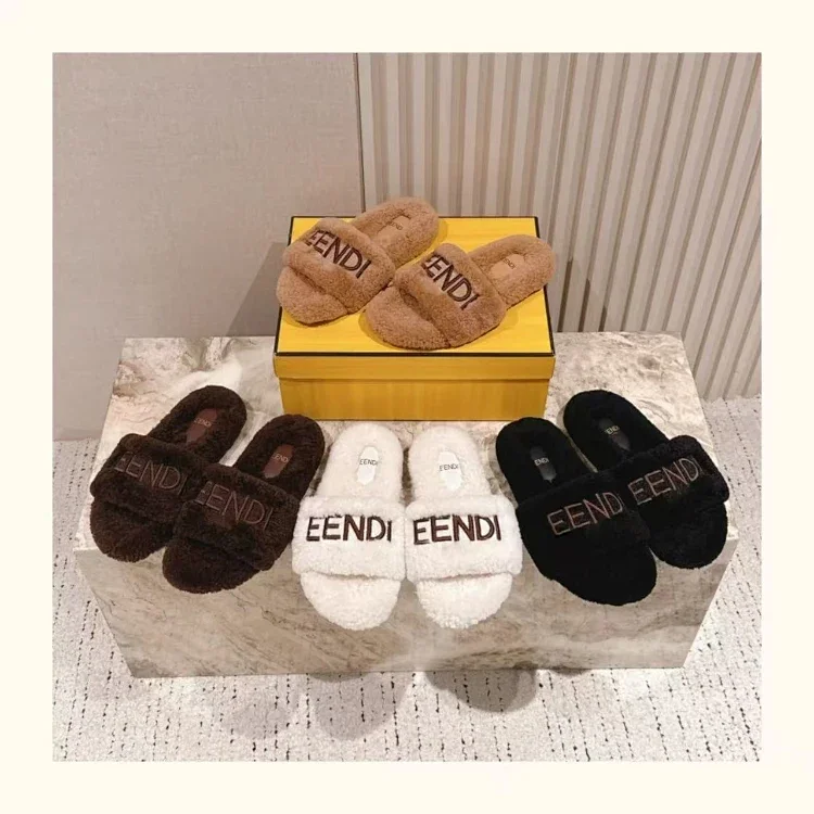 Fendi new design letter embroidered fur slippers