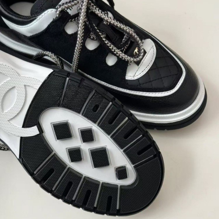 Chanel new platform panda-style color-blocked quilted dad sneakers -4