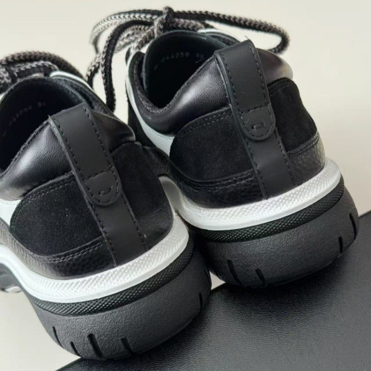  Chanel new platform panda-style color-blocked quilted dad sneakers -3