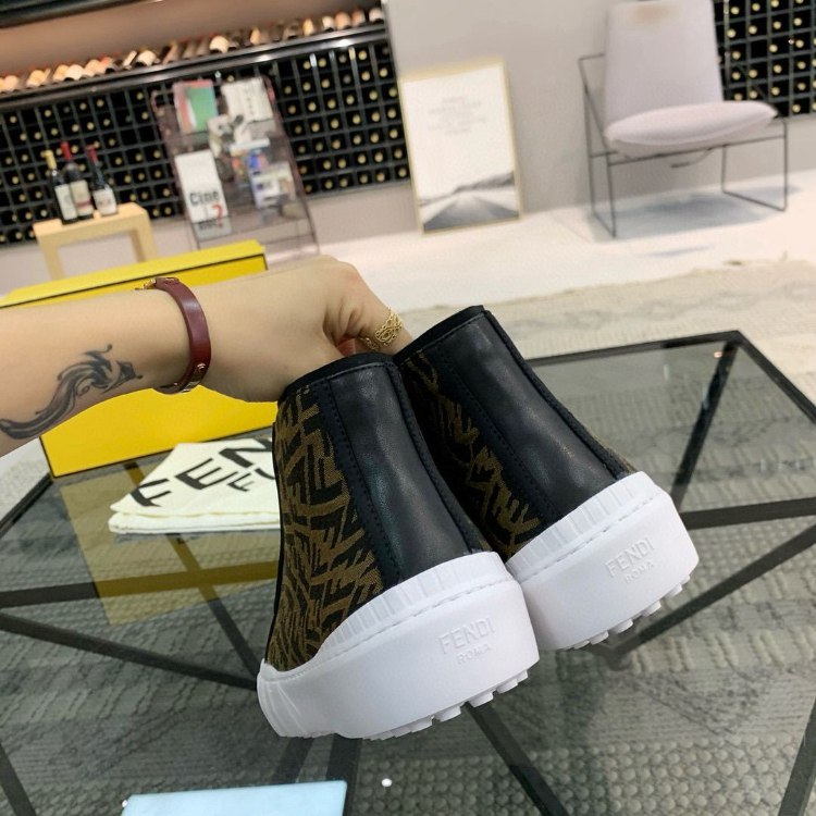 Fendi new stylish casual sports canvas shoes -4