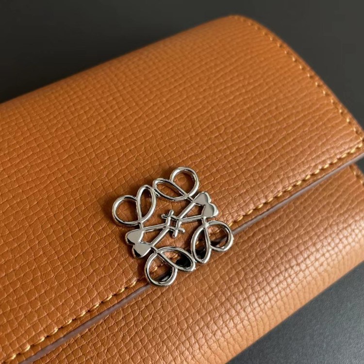 Loewe new tri-fold perforated floral pattern color-block wallet -2