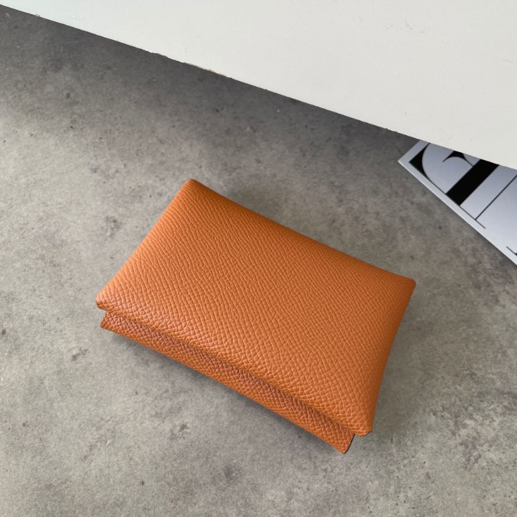  Hermès bi-fold card holder with palm print and snap closure -3