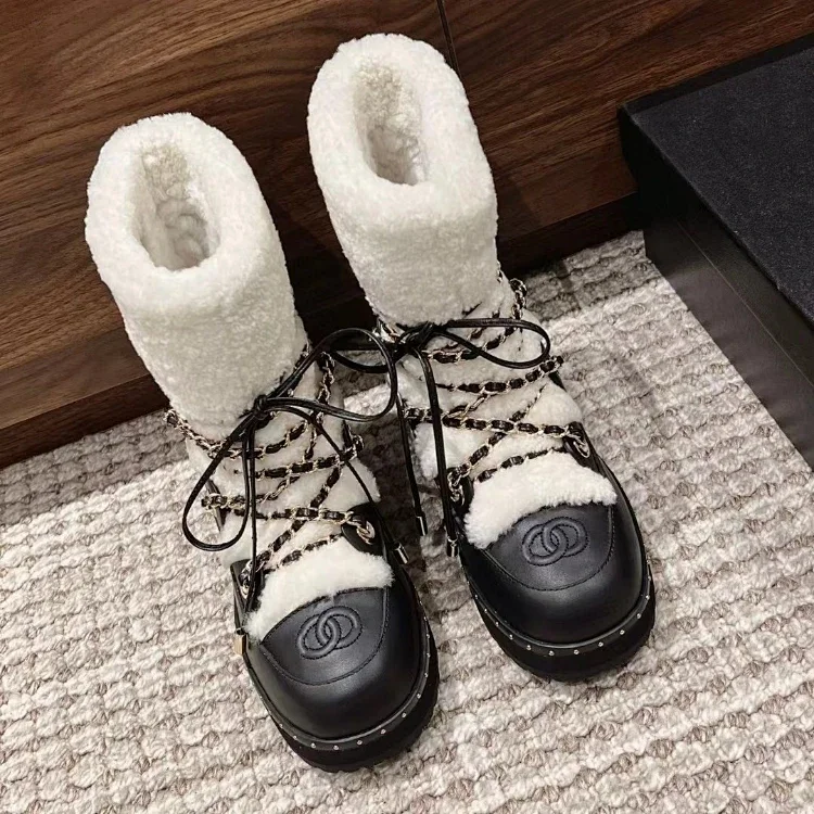  Chanel shearling-lined mid-ca