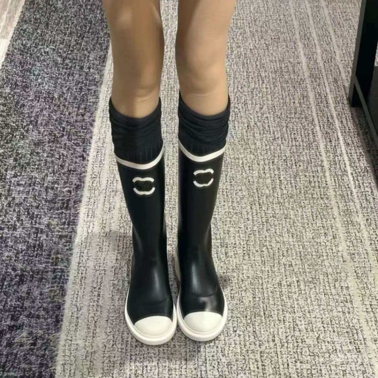 Chanel stylish and versatile non-slip mid-calf rain boots -2