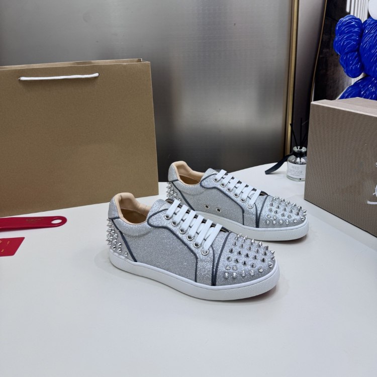 CL Lupitin studded low-top sneakers with rhinestones and red soles -4