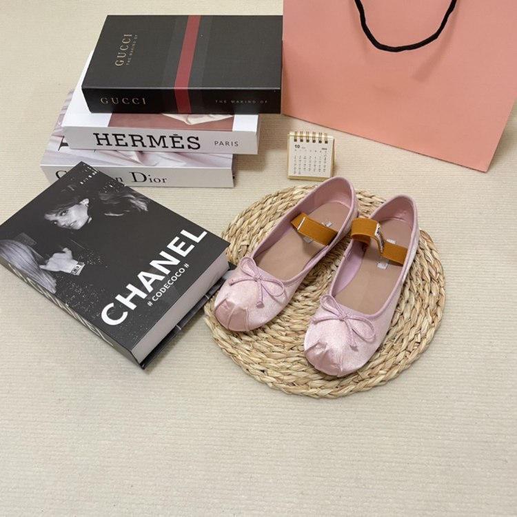 Miu Miu new silk flat ballet shoes with bow detail -2